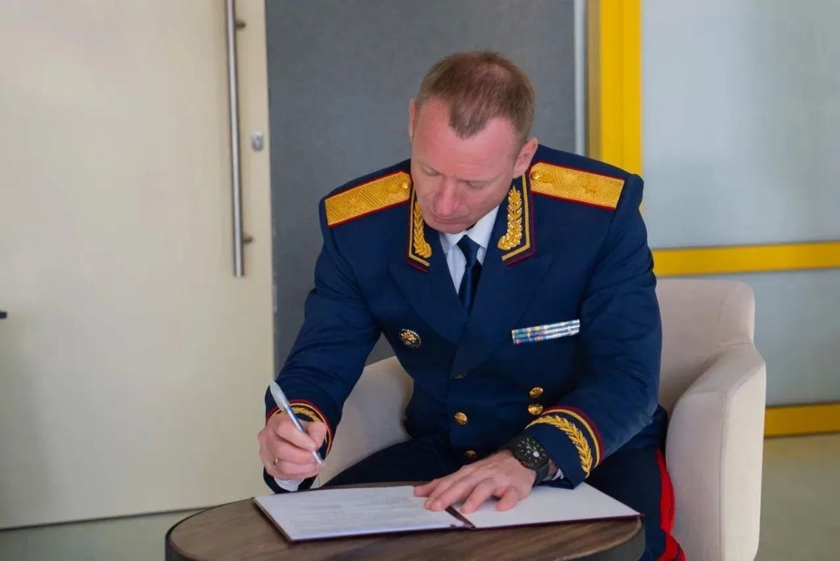 В Салехарде подписано соглашение об открытии кадетских классов Следственного комитета России В Салехарде подписано соглашение об открытии кадетских классов Следственного комитета России