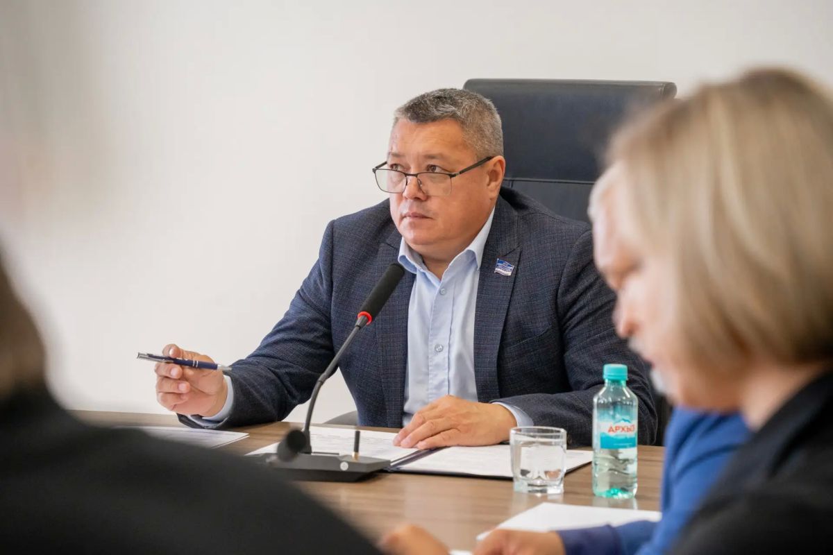 В округе готовят новые инициативы по поддержке коренных народов Севера В округе готовят новые инициативы по поддержке коренных народов Севера