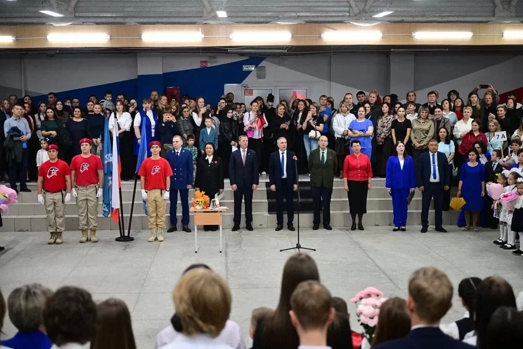 Прокуроры городов и районов приняли участие в торжественных линейках, посвященных Дню знаний Прокуроры городов и районов приняли участие в торжественных линейках, посвященных Дню знаний
