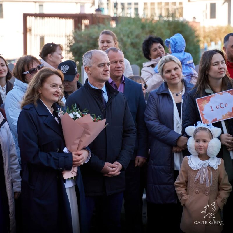 Нарядные, счастливые и немного взволнованные Нарядные, счастливые и немного взволнованные