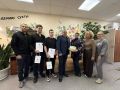 Сегодня в Салехарде поздравил коллектив Салехардского отдела ГБУ «Окружной центр ветеринарии» и отметил благодарственными письмами депутата Законодательного Собрания ЯНАО двух замечательных специалистов