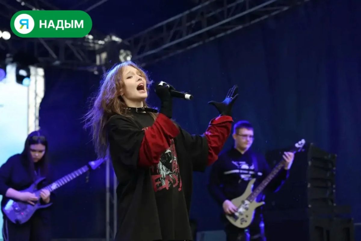 Праздник продолжается! . Делимся вечерними кадрами с фестиваля на городской площади — яркими, громкими и наполненными невероятной энергией Праздник продолжается! . Делимся вечерними кадрами с фестиваля на городской площади — яркими, громкими и наполненными невероятной энергией