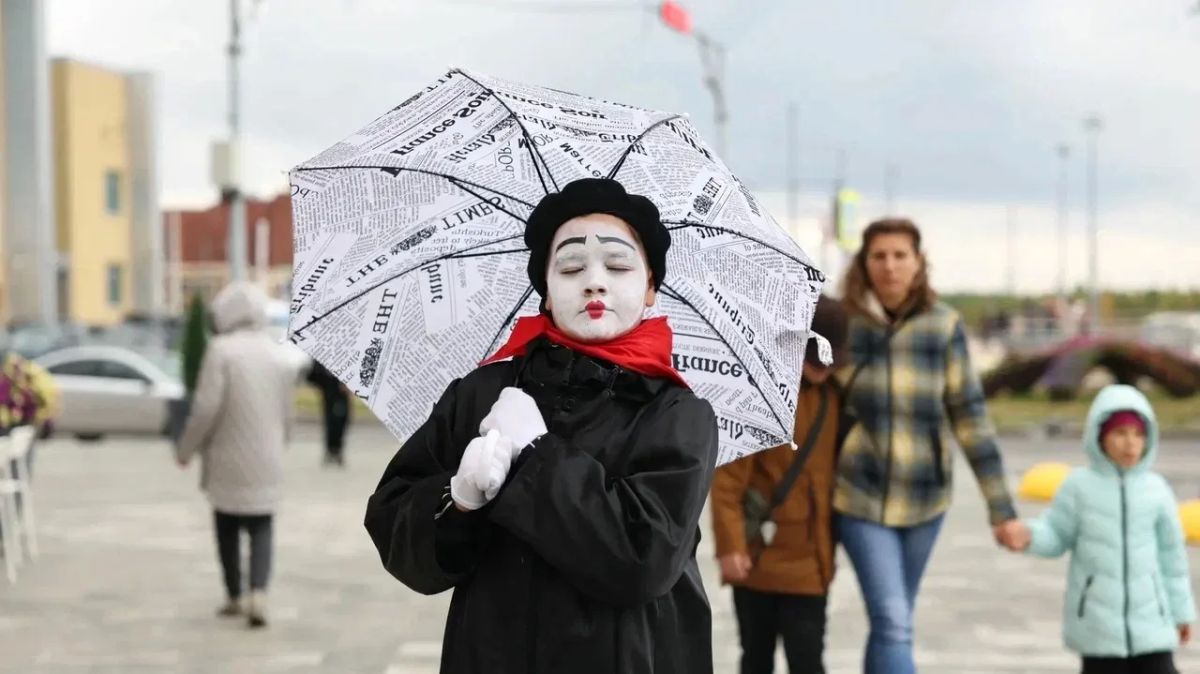 Сегодня дождь — не помеха празднику! Сегодня дождь — не помеха празднику!