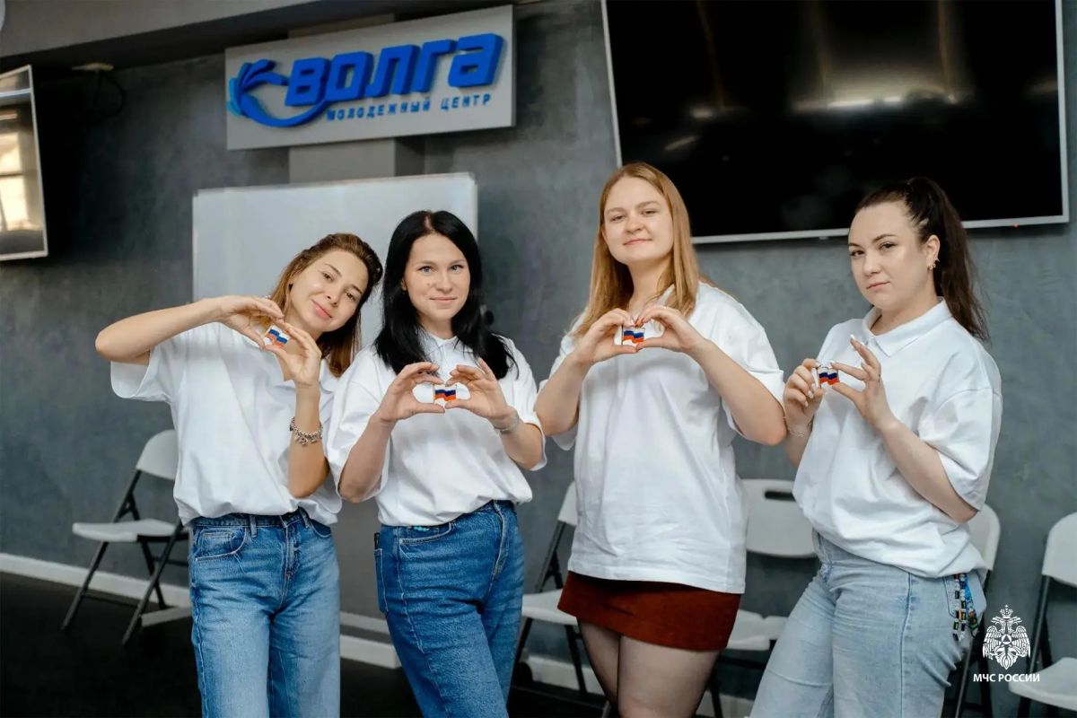 Председатель Молодёжного совета ГУ МЧС России по ЯНАО Полина Юзбакова приняла участие во Всероссийском сборе председателей молодёжных советов МЧС России Председатель Молодёжного совета ГУ МЧС России по ЯНАО Полина Юзбакова приняла участие во Всероссийском сборе председателей молодёжных советов МЧС России
