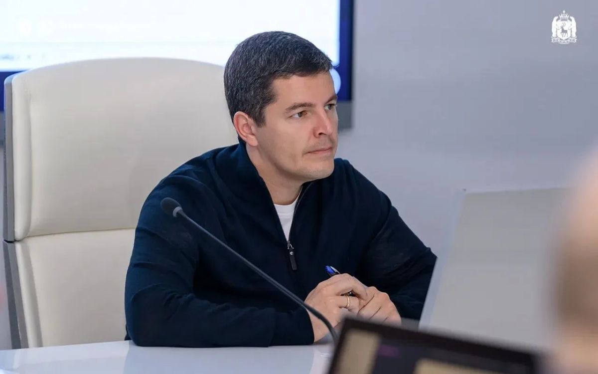 Дмитрий Артюхов провел оперативное совещание с силовиками после атаки БПЛА в Новом Уренгое