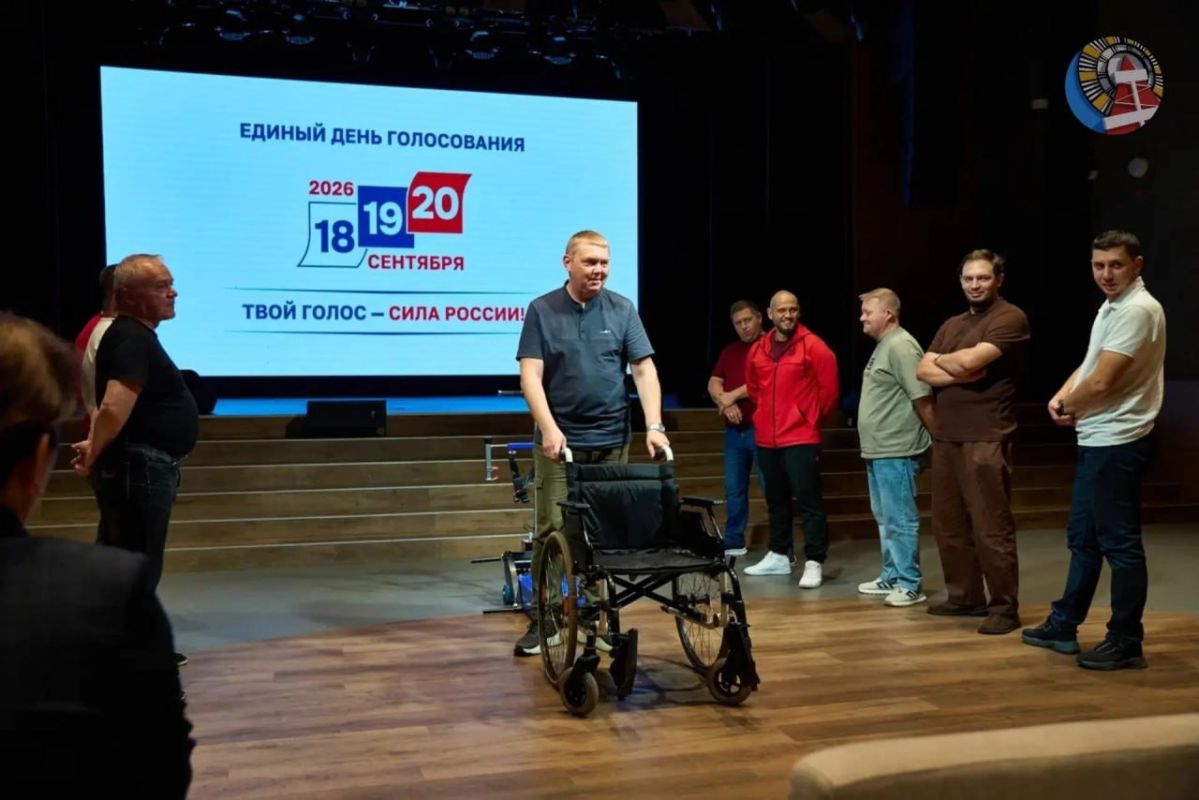 В Ноябрьске представители Территориальной избирательной комиссии вместе со специалистами социальных служб провели обучение для волонтёров, которым предстоит помогать на избирательных участках с 18 по 20 сентября В Ноябрьске представители Территориальной избирательной комиссии вместе со специалистами социальных служб провели обучение для волонтёров, которым предстоит помогать на избирательных участках с 18 по 20 сентября