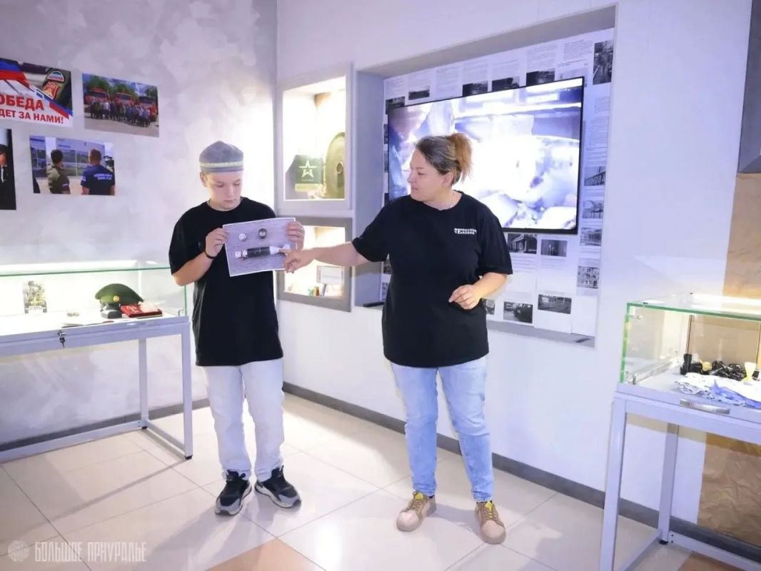 Выставка о поддержке Донбасса открылась в Городском краеведческом музее Лабытнанги Выставка о поддержке Донбасса открылась в Городском краеведческом музее Лабытнанги