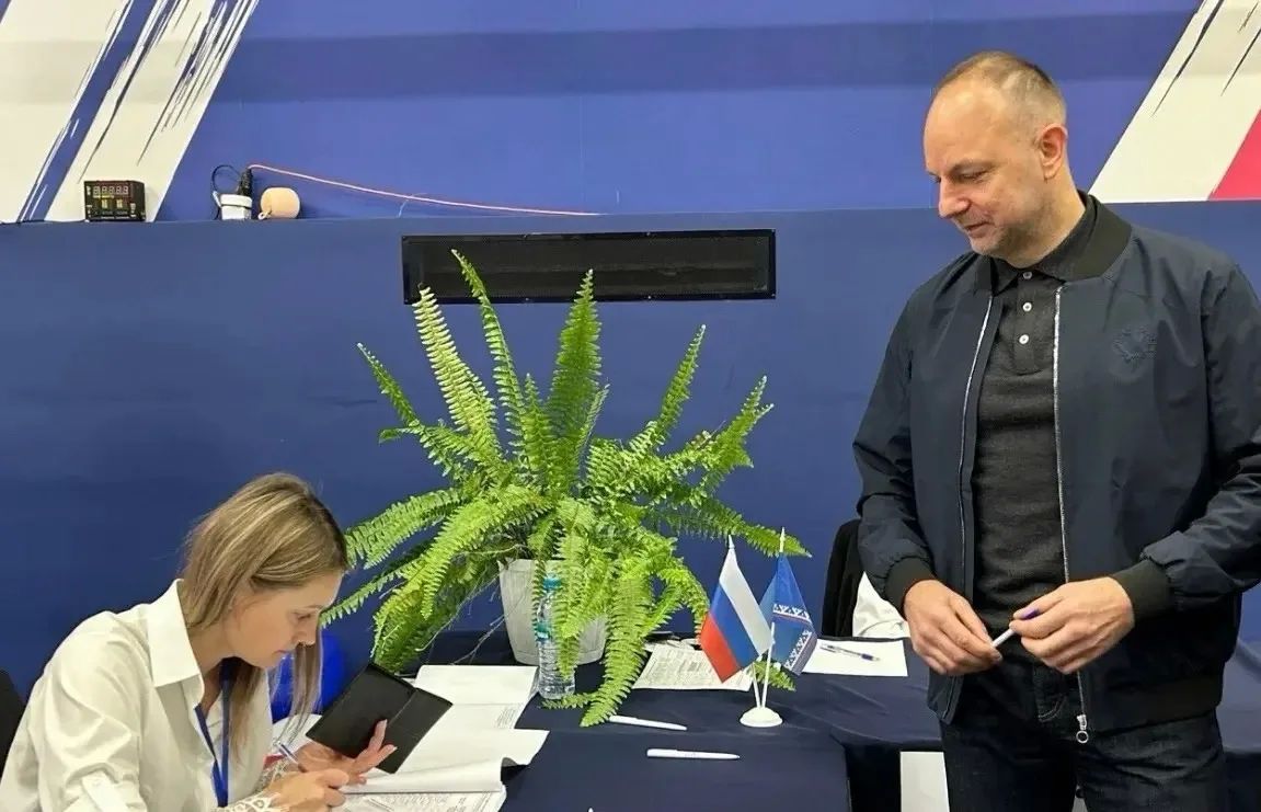 На выборах проголосовал Алексей Скурихин На выборах проголосовал Алексей Скурихин