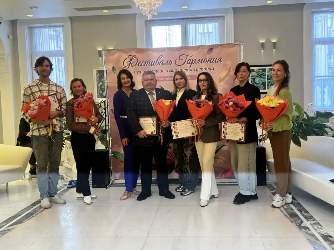 В ямальском представительстве в Санкт-Петербурге прошёл фестиваль «Гармония» В ямальском представительстве в Санкт-Петербурге прошёл фестиваль «Гармония»
