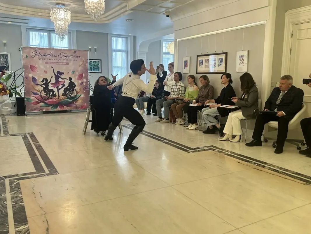 В ямальском представительстве в Санкт-Петербурге прошёл фестиваль «Гармония» В ямальском представительстве в Санкт-Петербурге прошёл фестиваль «Гармония»