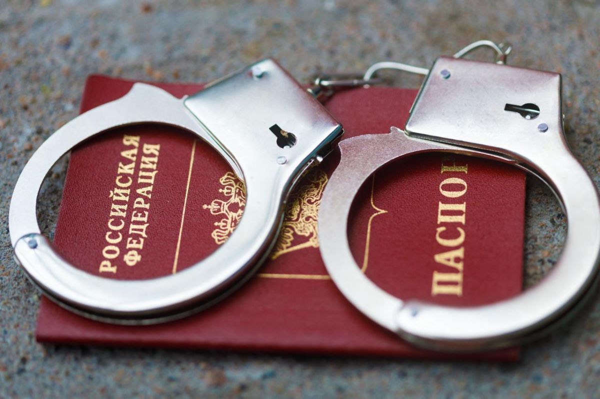 Салехардец подделывал справки — получил год колонии