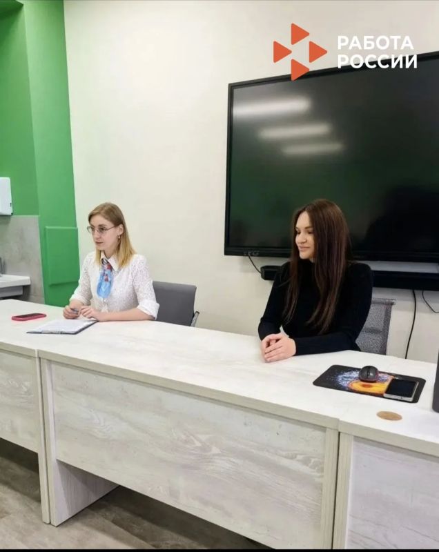 Специалисты Кадрового центра рассказали учащимся Ямальского многопрофильного колледжа о мерах поддержки, помогающих в трудоустройстве Специалисты Кадрового центра рассказали учащимся Ямальского многопрофильного колледжа о мерах поддержки, помогающих в трудоустройстве
