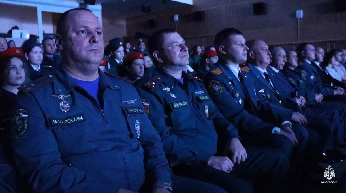 40 лет на страже Салехарда: в столице Ямала отметили юбилей пожарно-спасательной части 40 лет на страже Салехарда: в столице Ямала отметили юбилей пожарно-спасательной части