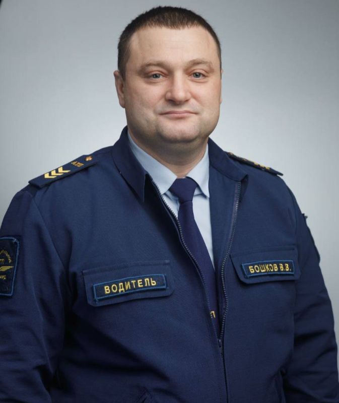 Водитель из Салехарда стал одним из лучших в окружном конкурсе
