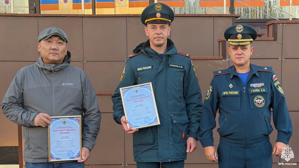 Традиционное начало недели в Главном управлении МЧС России по ЯНАО Традиционное начало недели в Главном управлении МЧС России по ЯНАО