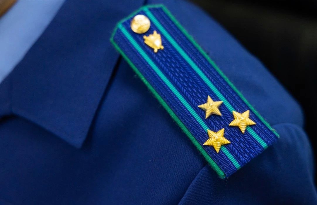 Жительница Ноябрьска напала на сотрудника полиции