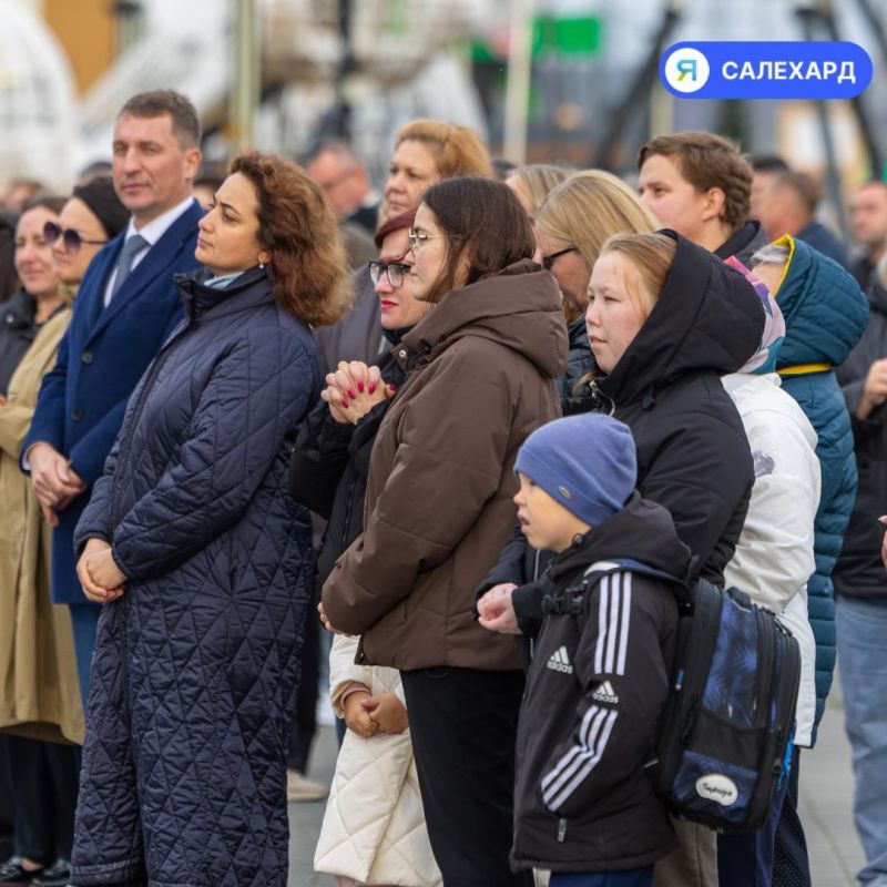 В Салехарде отметили годовщину воссоединения новых регионов с Россией В Салехарде отметили годовщину воссоединения новых регионов с Россией