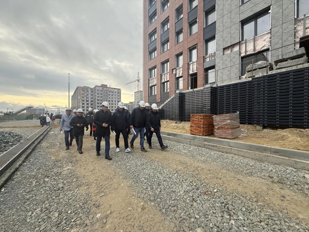 Три дома планируют сдать в Обдорском микрорайоне Салехарда до конца года Три дома планируют сдать в Обдорском микрорайоне Салехарда до конца года