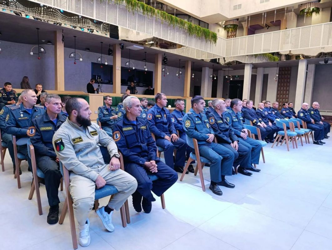 Огонь не дошёл до посёлков благодаря слаженной работе Огонь не дошёл до посёлков благодаря слаженной работе