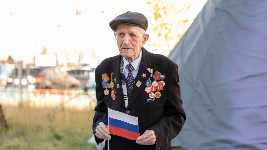 В Новом Уренгое ветеран ВОВ оставил наставление будущим поколениям