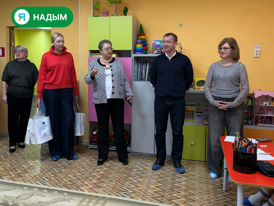 Надым с рабочим визитом посетил Уполномоченный по правам ребенка в ЯНАО Андрей Егоров Надым с рабочим визитом посетил Уполномоченный по правам ребенка в ЯНАО Андрей Егоров