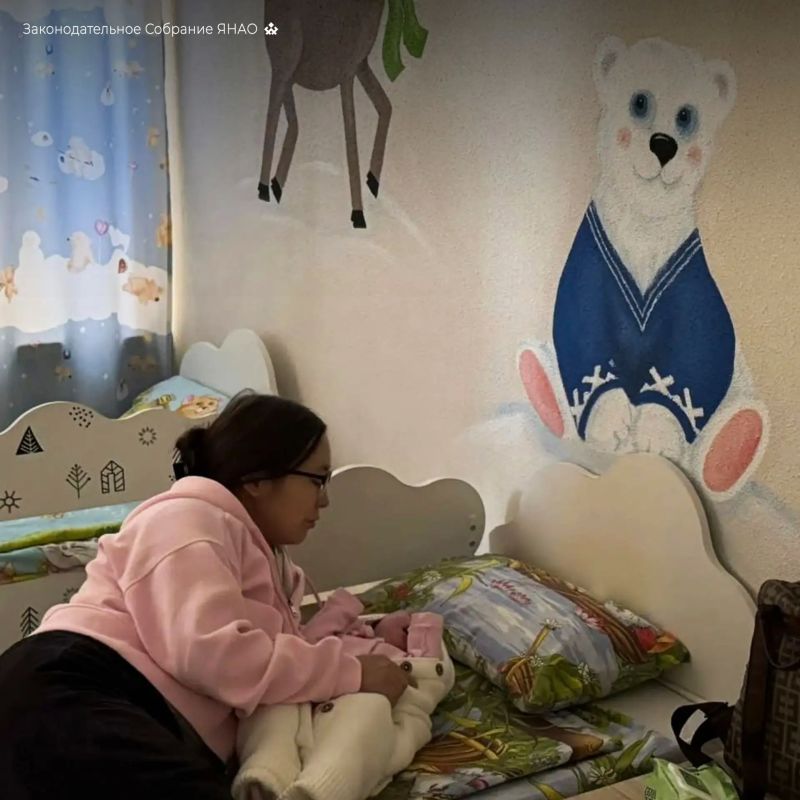 Когда летишь с маленьким ребёнком или если каждый шаг даётся с трудом, важна любая мелочь – от высоты бордюра до розетки для подогревателя бутылочек Когда летишь с маленьким ребёнком или если каждый шаг даётся с трудом, важна любая мелочь – от высоты бордюра до розетки для подогревателя бутылочек