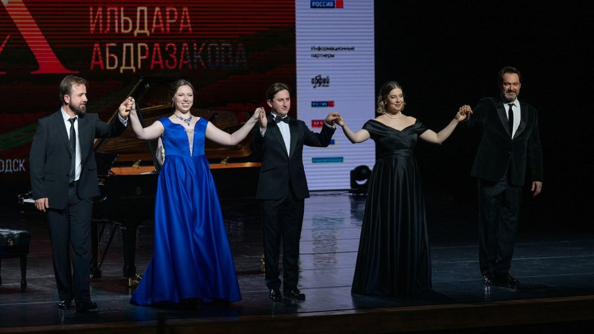 Гала-концерт фестиваля Абдразакова впервые прошёл в Салехарде Гала-концерт фестиваля Абдразакова впервые прошёл в Салехарде