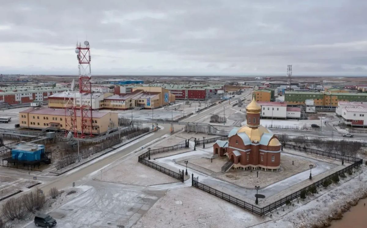 С генеральным директором компании «Газпром добыча Ямбург» Сергеем Шалимовым посетили поселок Ямбург и подписали меморандум о сотрудничестве С генеральным директором компании «Газпром добыча Ямбург» Сергеем Шалимовым посетили поселок Ямбург и подписали меморандум о сотрудничестве
