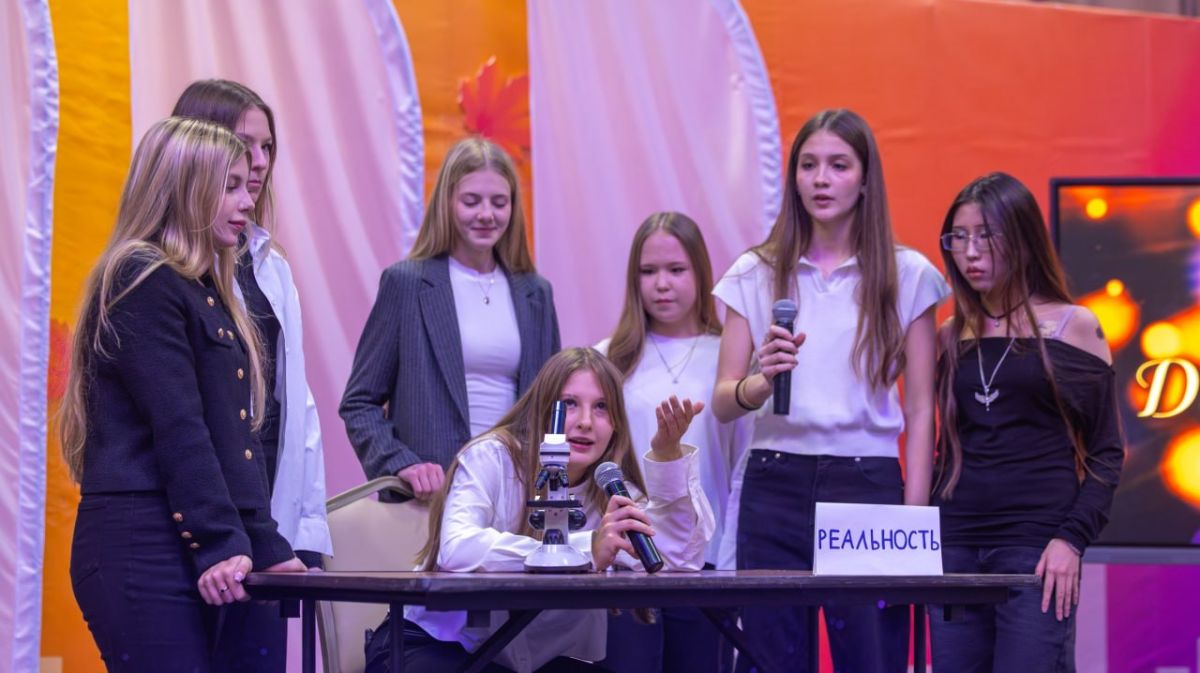 Десятиклассники Салехарда прошли посвящение в лицеисты Десятиклассники Салехарда прошли посвящение в лицеисты