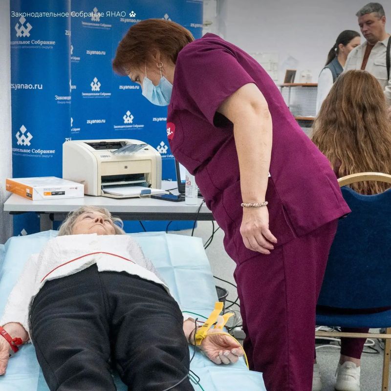 Медицинский десант из Надыма проводит бесплатный чекап в Салехарде Медицинский десант из Надыма проводит бесплатный чекап в Салехарде
