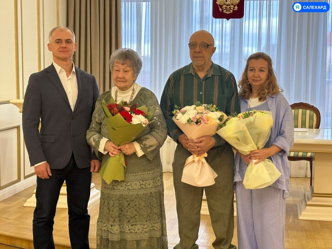 55 лет вместе: семья Зуевых отметила изумрудную свадьбу 55 лет вместе: семья Зуевых отметила изумрудную свадьбу