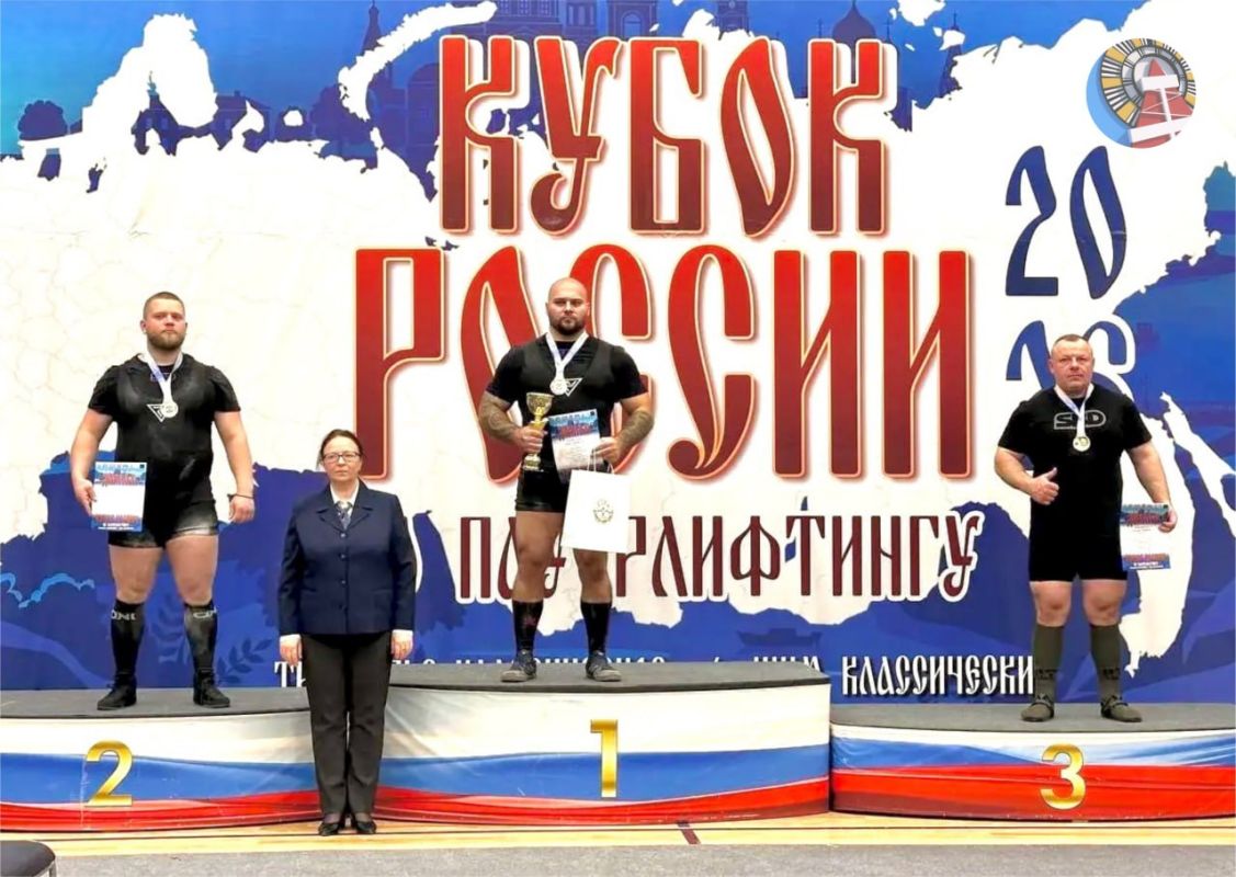 Ноябрьские спортсмены лучшие на Кубке России по пауэрлифтингу