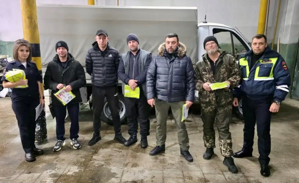 Сотрудники губкинской Госавтоинспекции провели профилактическую беседу с водительским составом ИП Ефанов И.А