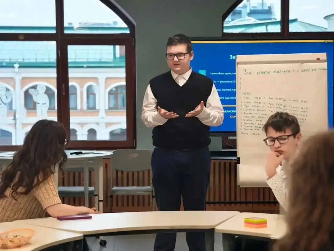Салехардские школьники прошли мастер-класс по инициативному бюджетированию Салехардские школьники прошли мастер-класс по инициативному бюджетированию