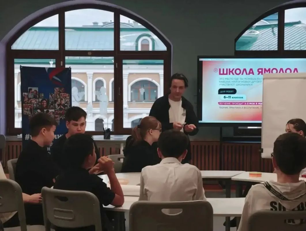 Салехардские школьники прошли мастер-класс по инициативному бюджетированию Салехардские школьники прошли мастер-класс по инициативному бюджетированию